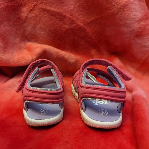 Baby Sandals RARELY WORN - Picture 2 of 3